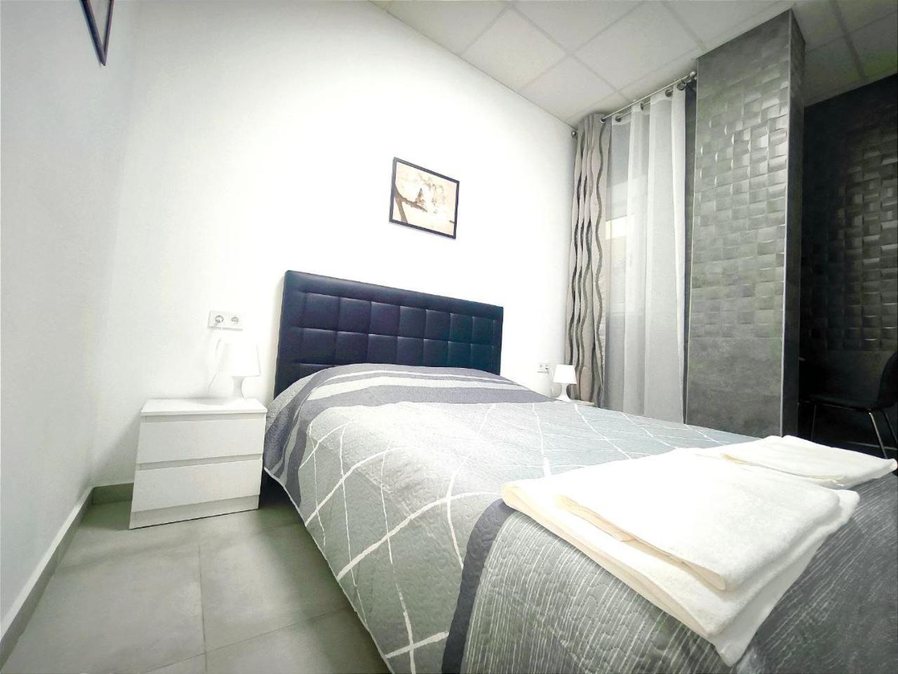 Apartamentos Sant Roc Валенсія Екстер'єр фото