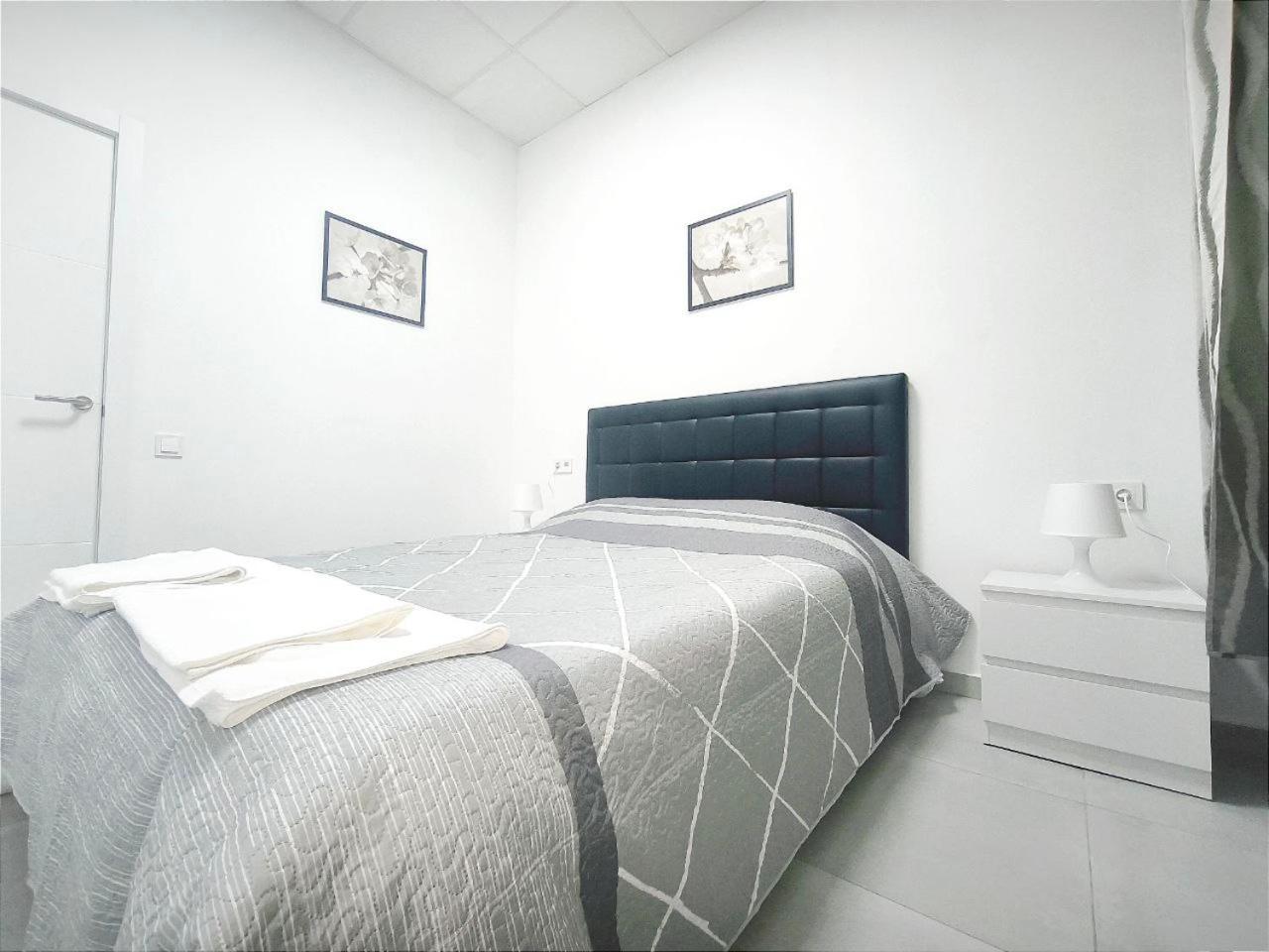 Apartamentos Sant Roc Валенсія Екстер'єр фото